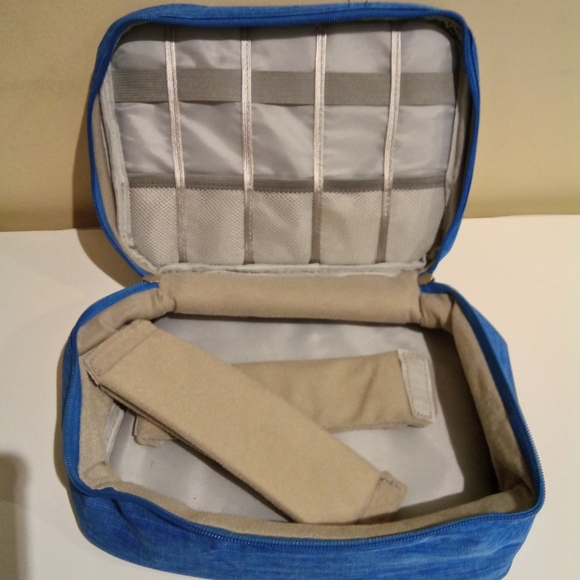 Tech carrier - Picture 2 of 3